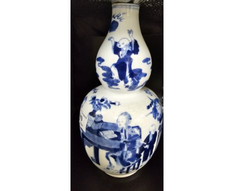 9½" CHINESE KANGXI STYLE PORCELAIN VASE WITH 4 MARKS ON BASE