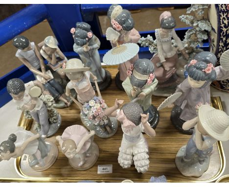 12 VARIOUS NAO &amp; LLADRO ORNAMENTS     