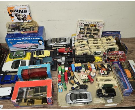 LARGE QUANTITY OF VARIOUS COLLECTABLE MODEL CARS, TRUCKS, VINTAGE VANS ETC