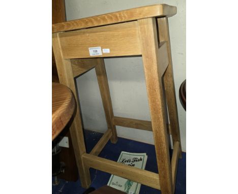 LORD ROBERTS WORK SHOP DUNDEE VETERAN BUILT OAK STOOL.