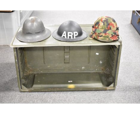 NATO stock ammunition box, tough plastic design with metal screw top, stamped on both sides NSN 7125-99-137-0430 04 DFM and m