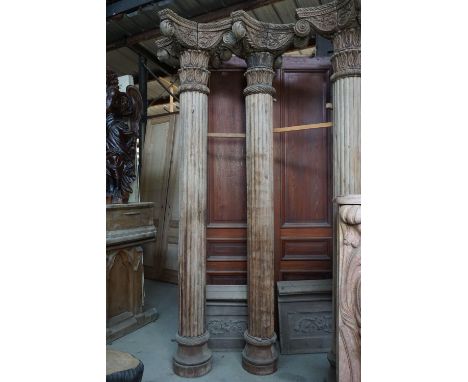 Couple columns with foot and capital in wood H277