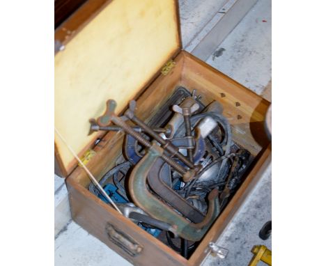BOX CONTAINING VARIOUS OLD TOOLS     