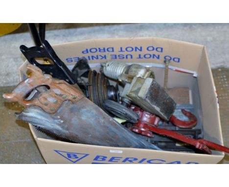BOX WITH QUANTITY OLD TOOLS     