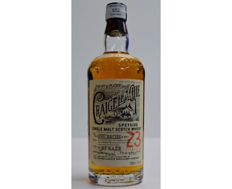 EDWARD & MACKIE'S THE CRAIGELLACHIE AGED 23 YEARS OLD SPEYSIDE SINGLE MALT SCOTCH WHISKY - 700ML, 46%     