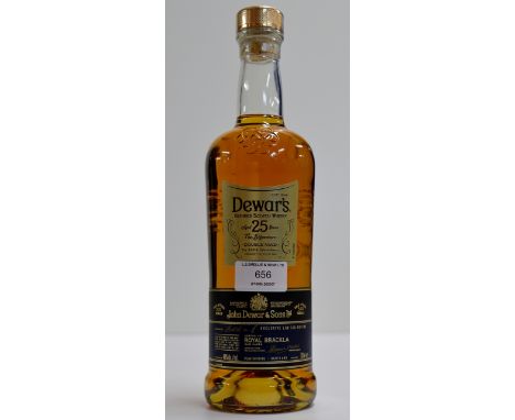 DEWAR'S THE SIGNATURE AGED 25 YEARS BLENDED SCOTCH WHISKY, DOUBLE AGED & RESTED IN ROYAL BRACKLA OAK CASKS - 750ML, 40% VOL  