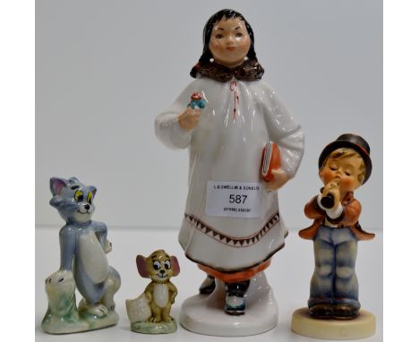 AN 8" USSR PORCELAIN FIGURINE ORNAMENT, A 5" GOEBEL / HUMMEL FIGURE ORNAMENT & A WADE PORCELAIN TOM & JERRY DUO     