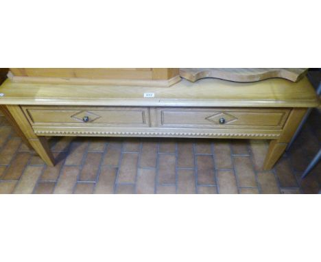 LIGHT OAK COFFEE TABLE. Light oak coffee table with twin drawers, L ~ 125cm