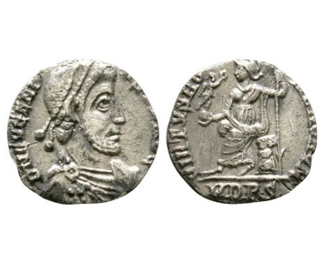 392-395 AD. Milan mint. Obv: DN EVGENIVS PF AVG legend with pearl diademed, draped and cuirassed bust right. Rev: VIRTVS RO-M