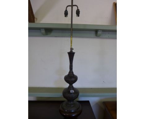 An early 20th century Eastern style metal extending table lamp - Height 96 cm 
Condition report: Needs re-wiring 