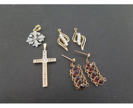 Two 9ct gold diamond-set pendants, one cross and one cluster - Hallmarked London and Birmingham - Lengths 3 and 2cms - Togeth