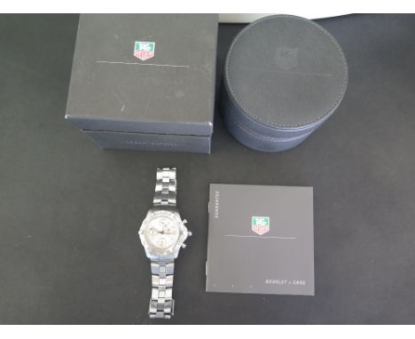 A Gents Tag Heuer Professional Automatic 200 meters wristwatch, fore-runner to the aqua-racer - 3 subsidiary dials and date w