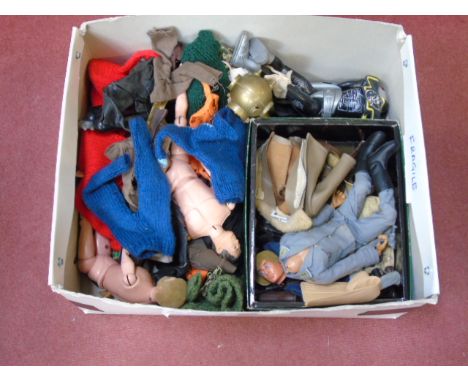 Collection of vintage action man figures & accessories