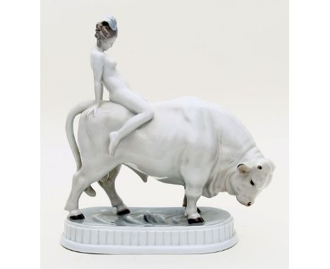 Opel, Adolf (1840 - 1923) "Europa auf dem Stier". Porzellan. Dezente Unterglasurbemalung. Form-Nr. K 603, Entwurf aus dem Jah
