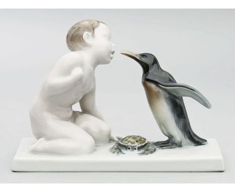 Liebermann, Ferdinand (1883 Judenbach - München 1941) Skulptur "Brotneid" (nackter Knabe und Pinguin). Bunt bemalt. Auf Recht