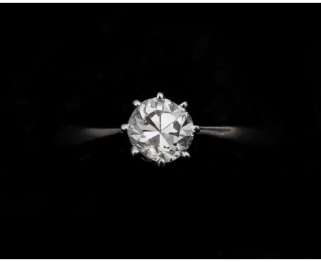 A 14 karat white gold solitaire ring, set with an old cut diamond, approx. 0.88 ct. Color approx. J/K, Purity approx. SI2/SI3