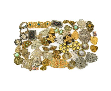 Collection of Assorted Circa 1930s and Later Belt Buckles, comprising a square faux tortoiseshell buckle with gilt metal moun
