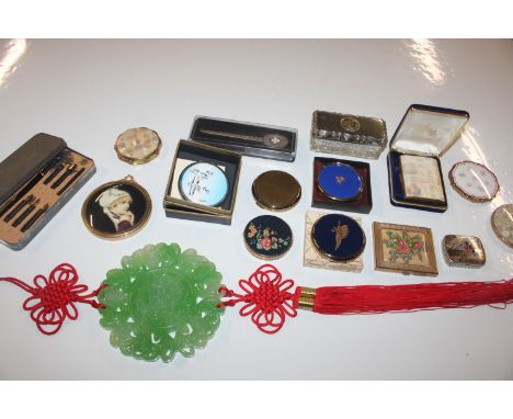 A box of various compacts to include Stratton; evening bags and a jade coloured panel