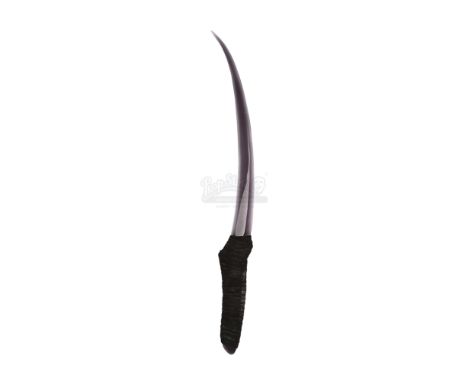 Lamia's (Michelle Pfeiffer) curved witches' dagger from Matthew Vaughn's fantasy adventure Stardust. A curved dagger was pres