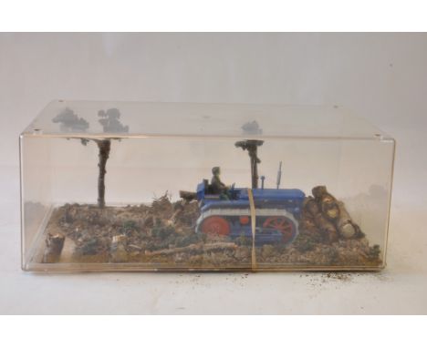 Bespoke Presentation of SCALEdown 1/32 County Crawler Tractor at work. Excellent. 