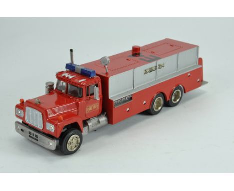 Smith Auto Models 1/48 scale White Metal Handbuilt Mack 600 6x4 Fire Tanker Truck. Near Mint. Comes with Original Packaging. 