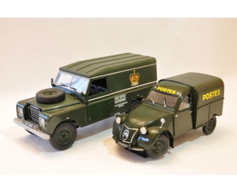 Universal Hobbies 1/18 Scale Land Rover Defender 90 in Post Office Telephones Livery plus one other similar sized  vehicle. V