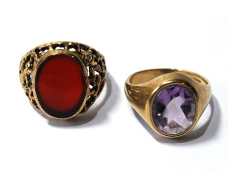 Amethyst signet style ring and another, carnelian, both 9ct gold. Condition Report Gross 5.4g
