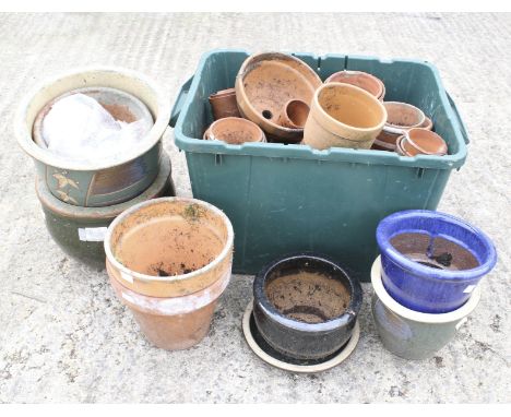A collection of assorted vintage terracotta plant pots, etc. Including some glazed examples.