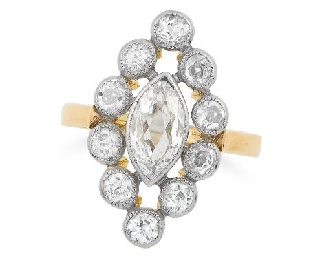 DIAMOND CLUSTER RING set with a marquise cut diamond in a border of round cut diamonds, size I / 4.5, 3.8g.