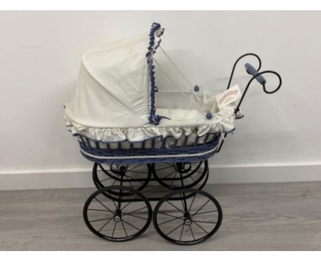 VINTAGE ATELIER EVELYN NEMMERT GERMAN WICKER DOLL PRAM CARRIAGE, WITH ORIGINAL TAGS, 74 X 77CM