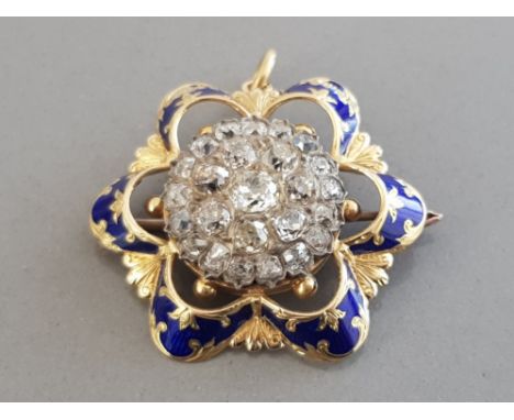 18CT YELLOW GOLD ANTIQUE DIAMOND CLUSTER SET BROOCH SET IN A YELLOW GOLD WITH BLUE ENAMEL SETTING CAN BE WORE AS A PENDANT AP