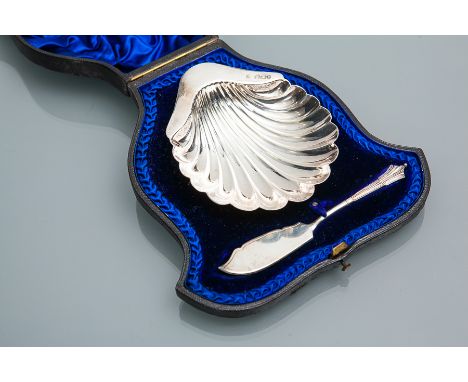 LATE VICTORIAN SILVER BUTTER DISH AND KNIFE SET
maker Atkin Brothers, Sheffield 1895, dish of scalloped form on three shell s