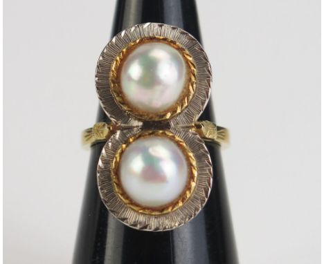 An 18ct White and Yellow Gold untested Pearl Dress Ring, 25.5x14mm head, size K.5, 7.75g 