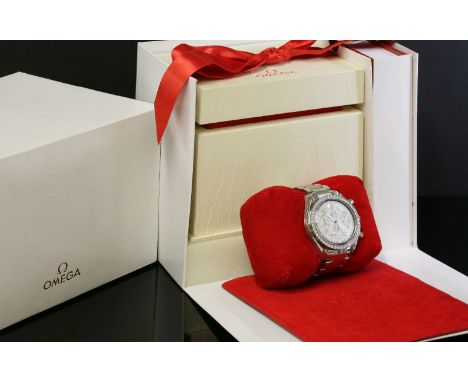 A ladies' stainless steel diamond set Omega automatic bracelet watch, c. 2005,model no. 35157000.  A circular mother-of-pearl