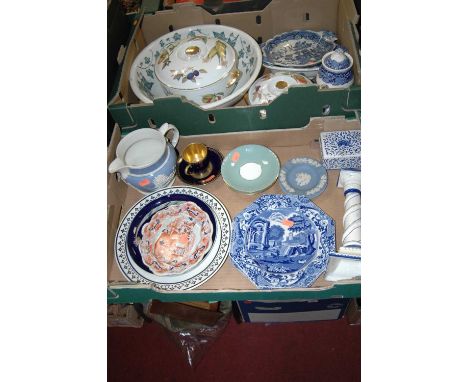 Two boxes of ceramics, to include a pair of Copeland Spode Italian pattern octagonal plates, Worcester Evesham etc 