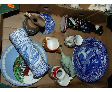 A collection of miscellaneous items, to include Copeland Spode Italian pattern blue and white transfer decorated bowl, Royal 