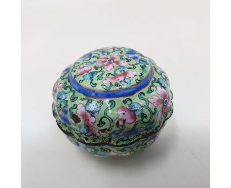 A Canton enamel pot and cover, decorated flowers on a green ground, 3 cm diametersee images 