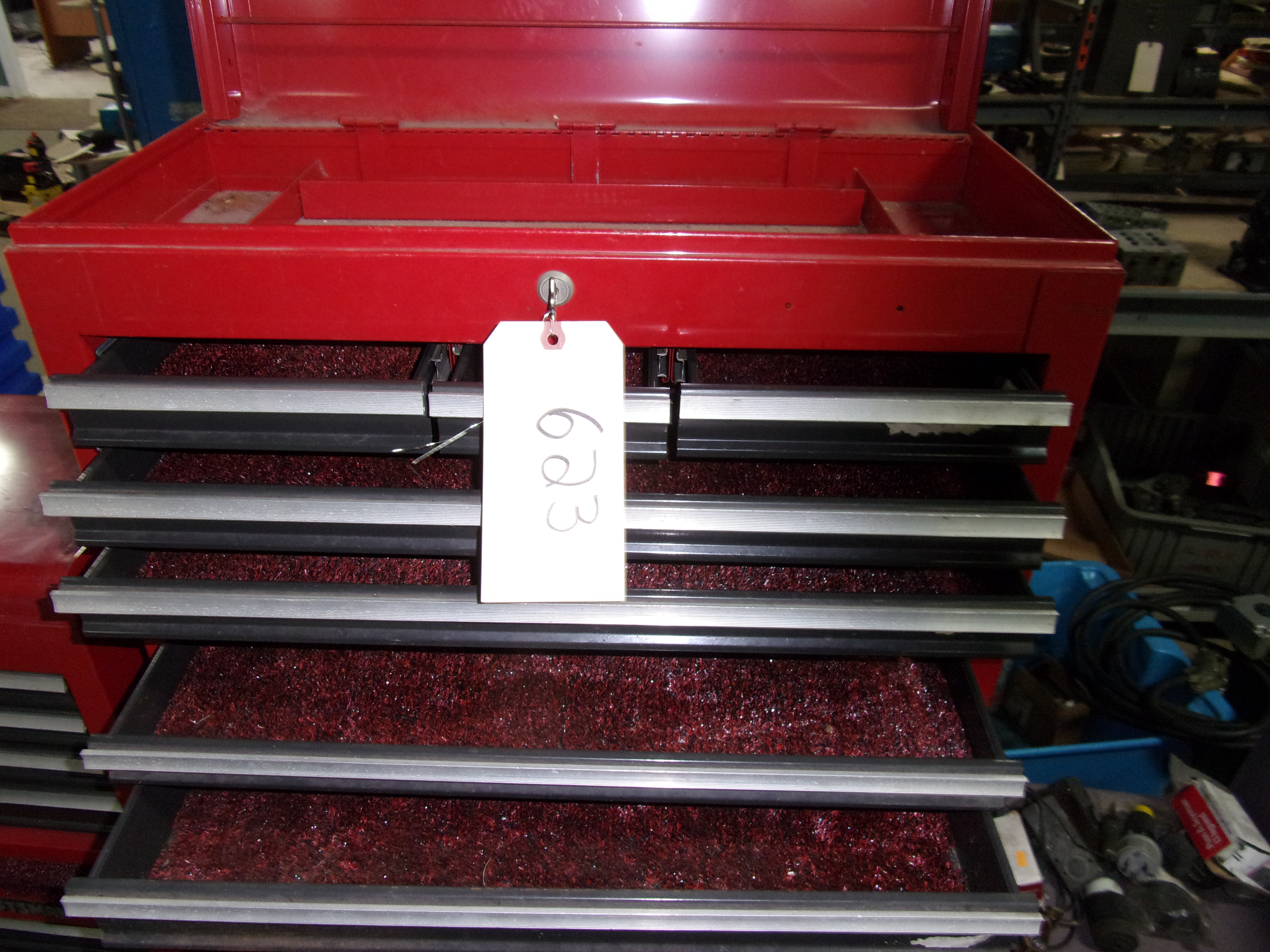 CRAFTSMAN 8 DRAWER TOOL BOX, KEY3038