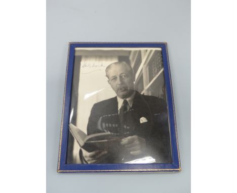 Signed Harold Macmillan photograph in easel backed frame, 24 x 19cm (Jane Parsons collection)