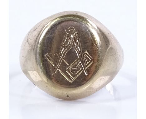 An unmarked gold Masonic signet ring, setting height 16.5mm, size N, 4g