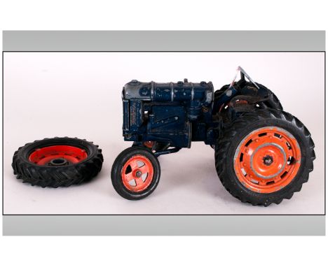 ja{\rtf1\ansi\ansicpg1252\deff0{\fonttbl{\f0\fnil\fcharset0 Arial;}} \viewkind4\uc1\pard\lang2057\b\fs20 Vintage Diecast Ford