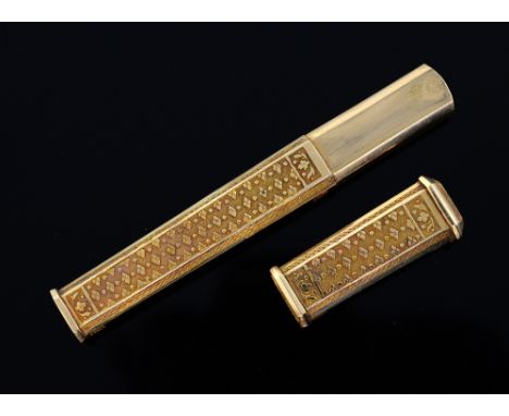 French Empire gold needle case, with panels of engine turned decoration and a  reeded border, marks for 1809-1819 and guarant