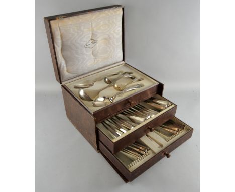 Dutch canteen of silver plated cutlery, comprising soup ladle, two gravy spoons, two sauce ladles, twelve tablespoons, twelve