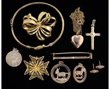 Quantity of gold jewellery, including a bangle, pendants and Victorian stud earrings, 9ct or yellow metal and a 14 ct gold br