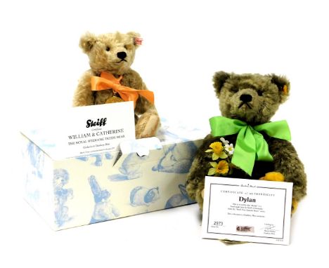 A Steiff William and Catherine The Royal Wedding Teddy bear, exclusive to Danbury Mint, limited edition 2011, boxed with cert