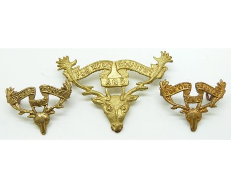 New Zealand Army 12th Otago Mounted Rifles other ranks metal cap badge and collar badges&nbsp;