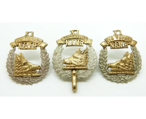 New Zealand Army 11th North Auckland Mounted Rifles officer's metal cap badge with Gaunt makers to reverse and collar badges