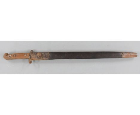 British Army bayonet, marked GR1907 and Vickers to the the 43cm blade, with leather scabbard