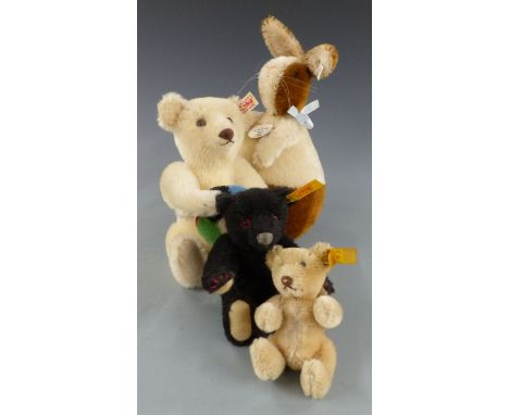 Four Steiff Teddy bears Rolly Polly Hase 1909 replica limited edition of 3000, Exhibition Bear with multi-coloured football l