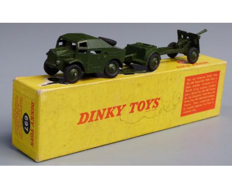 Dinky Toys diecast model 25-Pounder Field Gun Set with Field Artillery&nbsp;Tractor 688, 25 Pr Gun Trailer 687 and 25 Pr Gun 